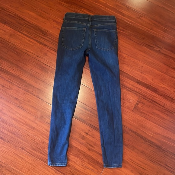 Free People size 25 "Busted Knees" Jeans - Picture 6 of 9